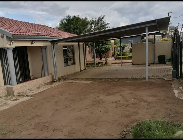 3 BEDROOM HOUSE FOR SALE IN POLOKWANE EXT 44